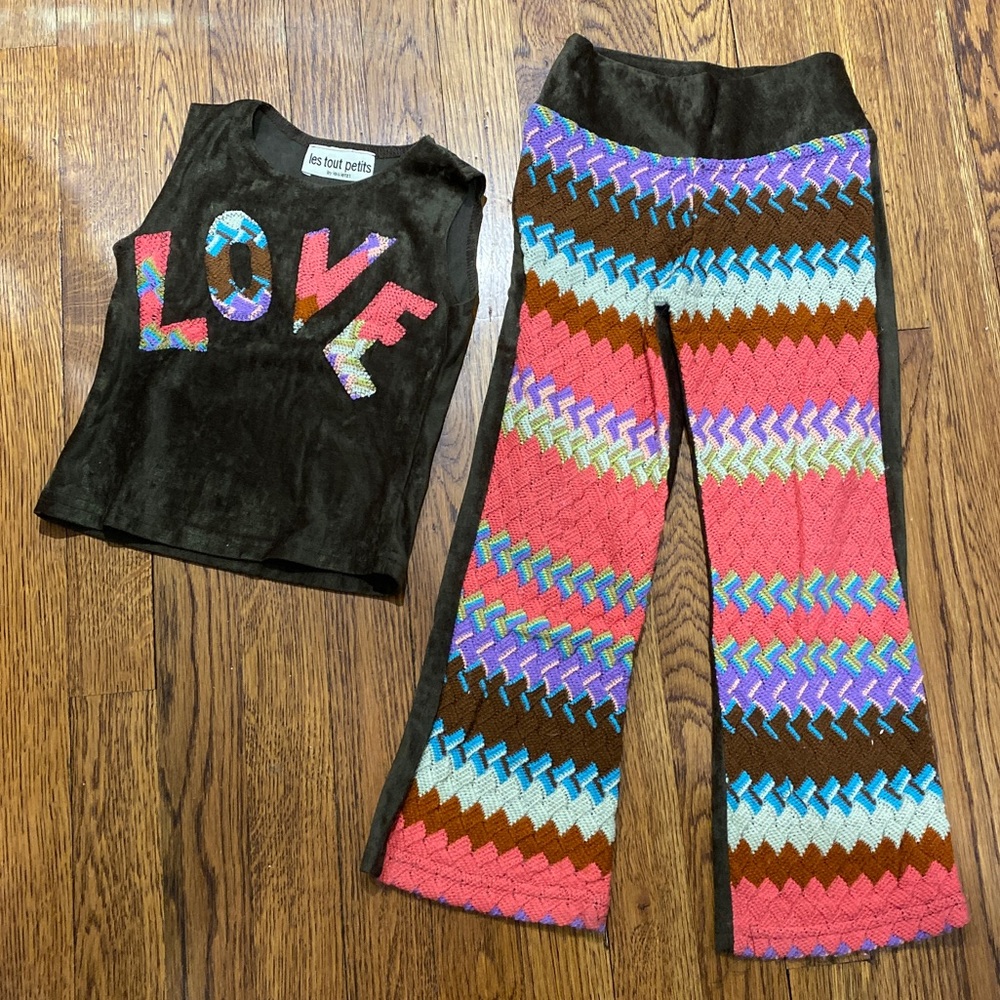 ADORABLE SET PERFECT CONDITION